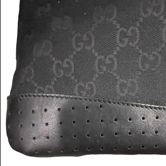 GUCCI monogram black canvas crossbody / shoulder purse unisex - Picture 12 of 15